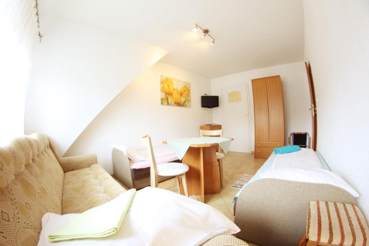 Apolonia Guest house
